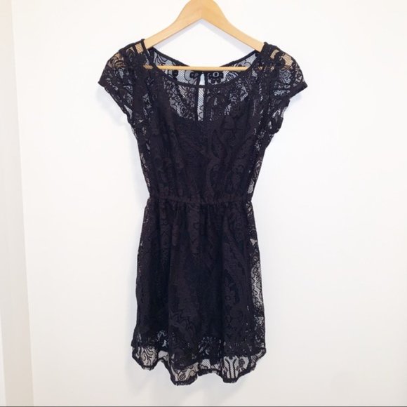 HOLLISTER Navy Lace Skater Dress - Size XS - Picture 2 of 5